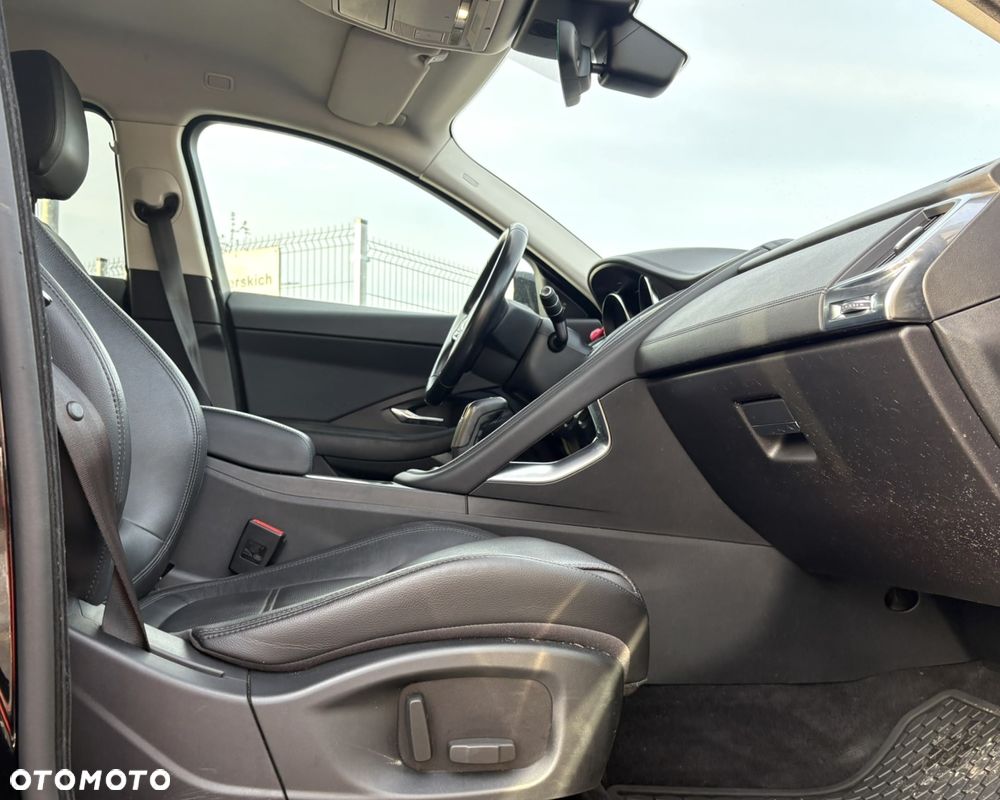 Jaguar E-Pace 2.0 i4P AWD S - 27