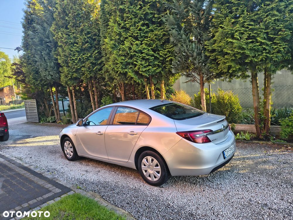 Opel Insignia 1.8 - 4