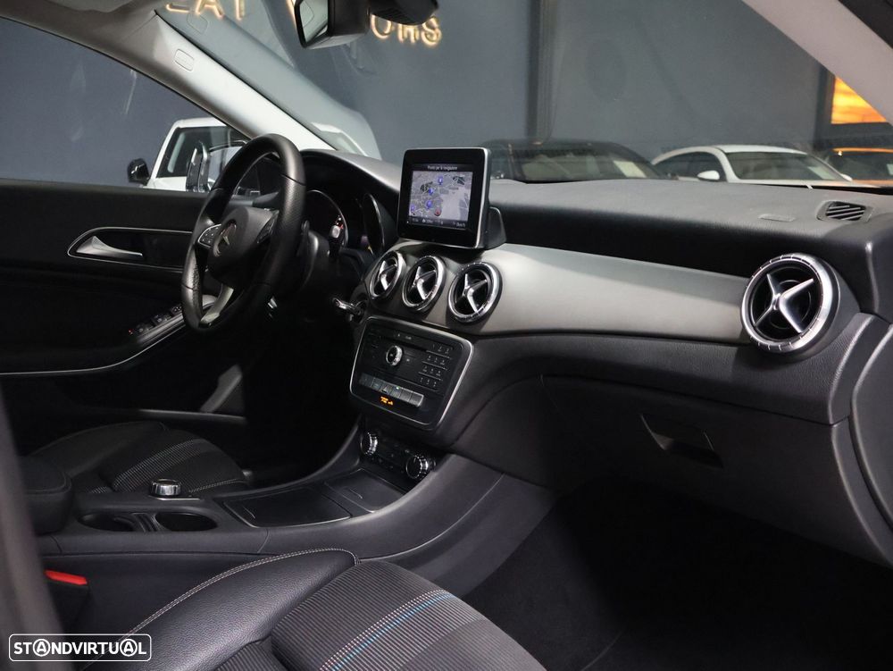 Mercedes-Benz CLA 180 d Shooting Brake Urban Aut. - 7