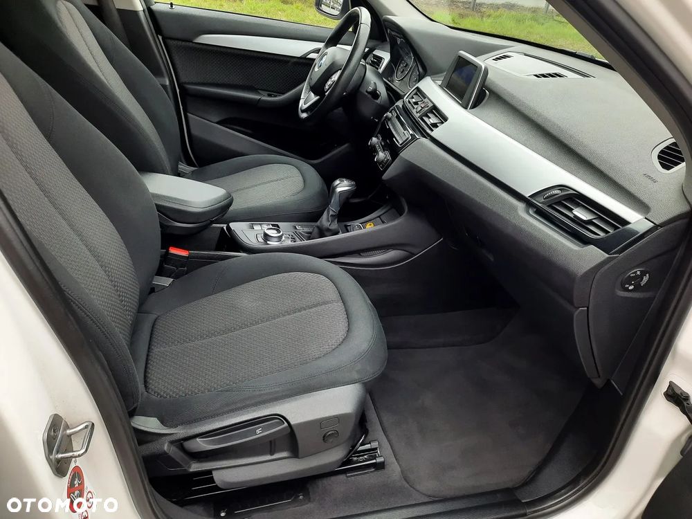 BMW X1 xDrive20i - 23
