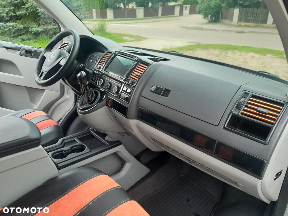 Volkswagen Transporter - 30
