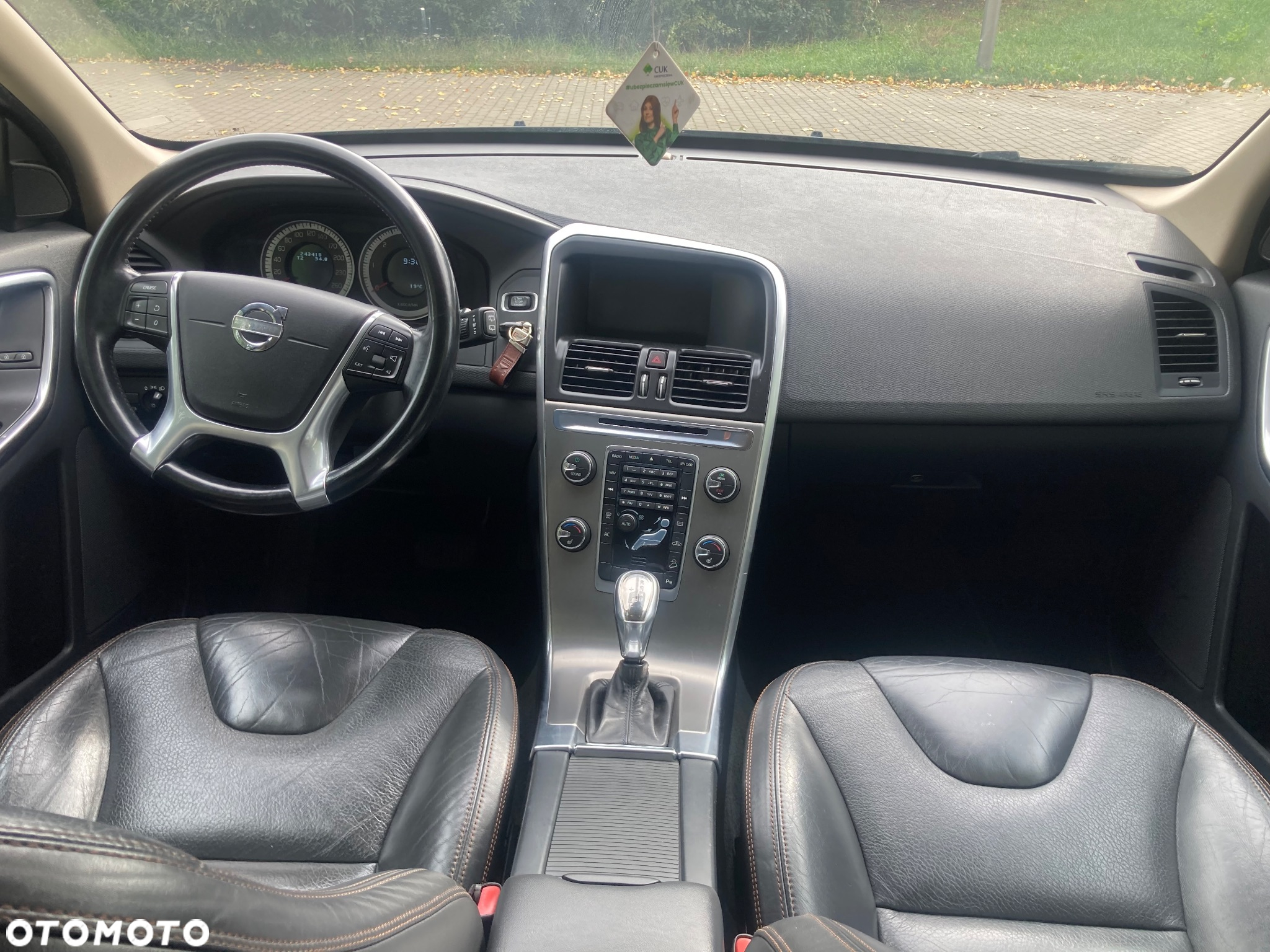 Volvo XC 60 D5 AWD Geartronic Kinetic - 12