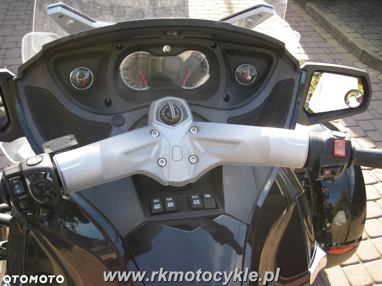 Can-Am Spyder - 9