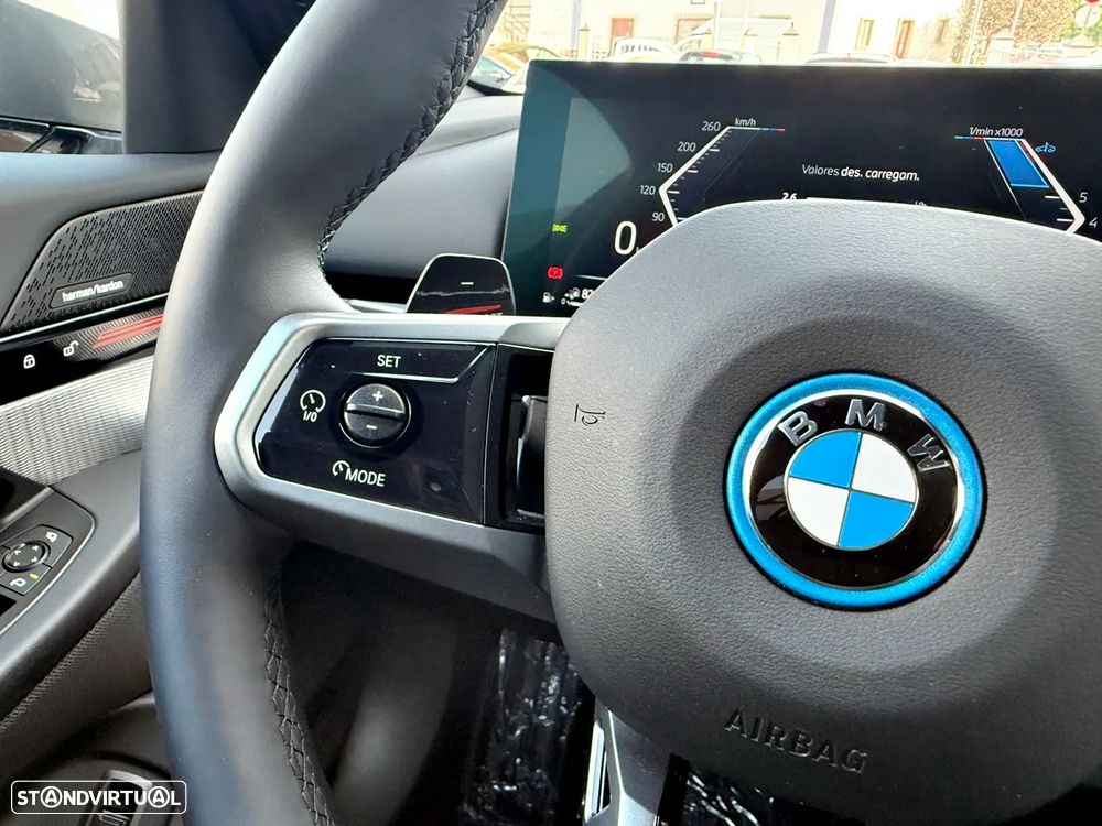 BMW 530 e Pack Desportivo M Pro - 13