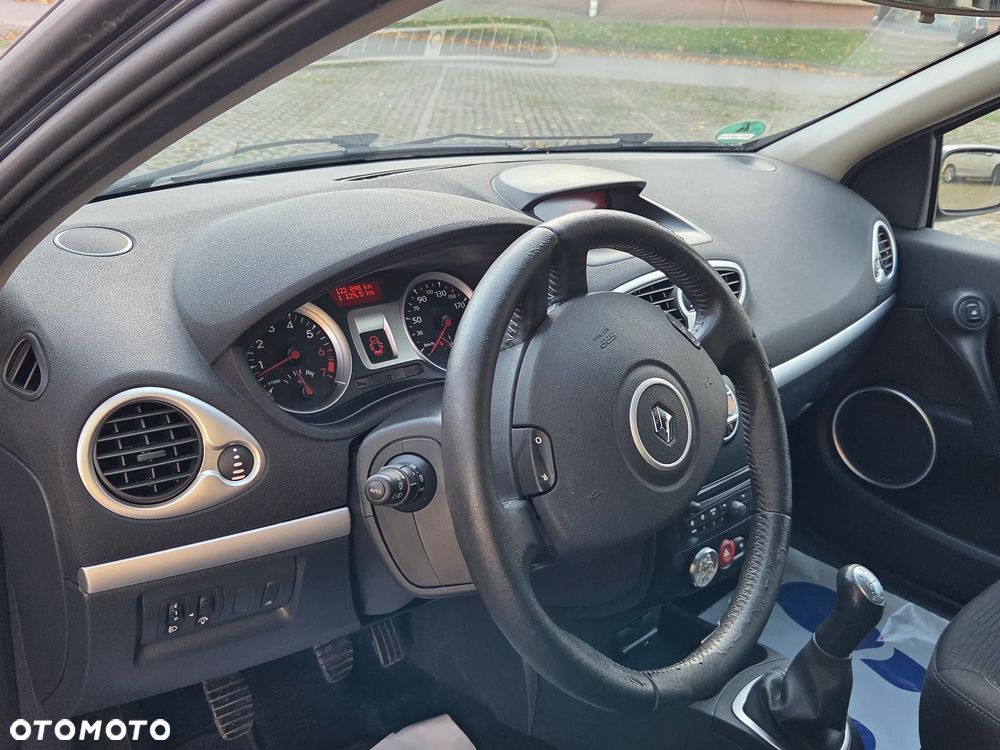 Renault Clio - 6