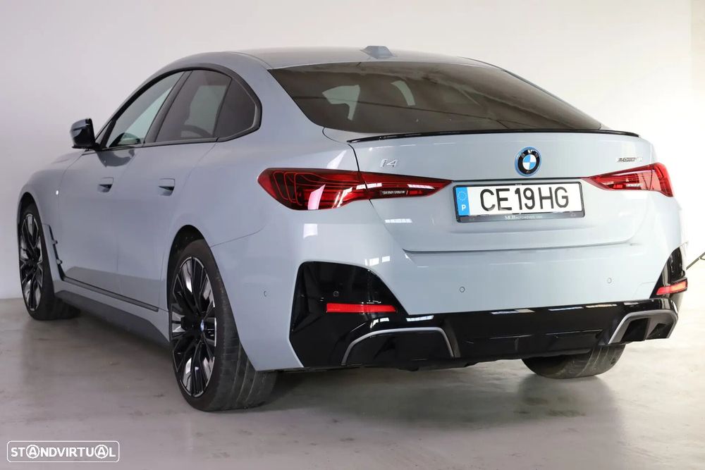 BMW i4 eDrive40 Edição Desportiva M - 4