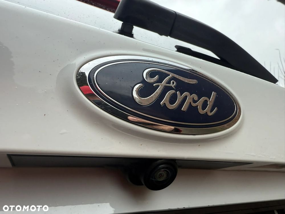 Ford Kuga 2.0 TDCi 4x2 Titanium - 23