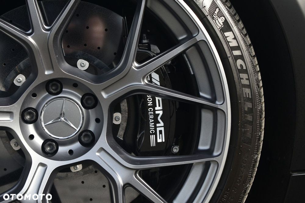 Mercedes-Benz AMG GT - 13