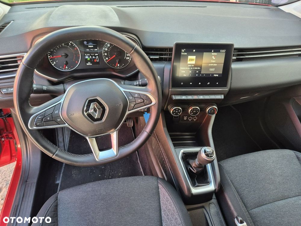 Renault Clio - 8