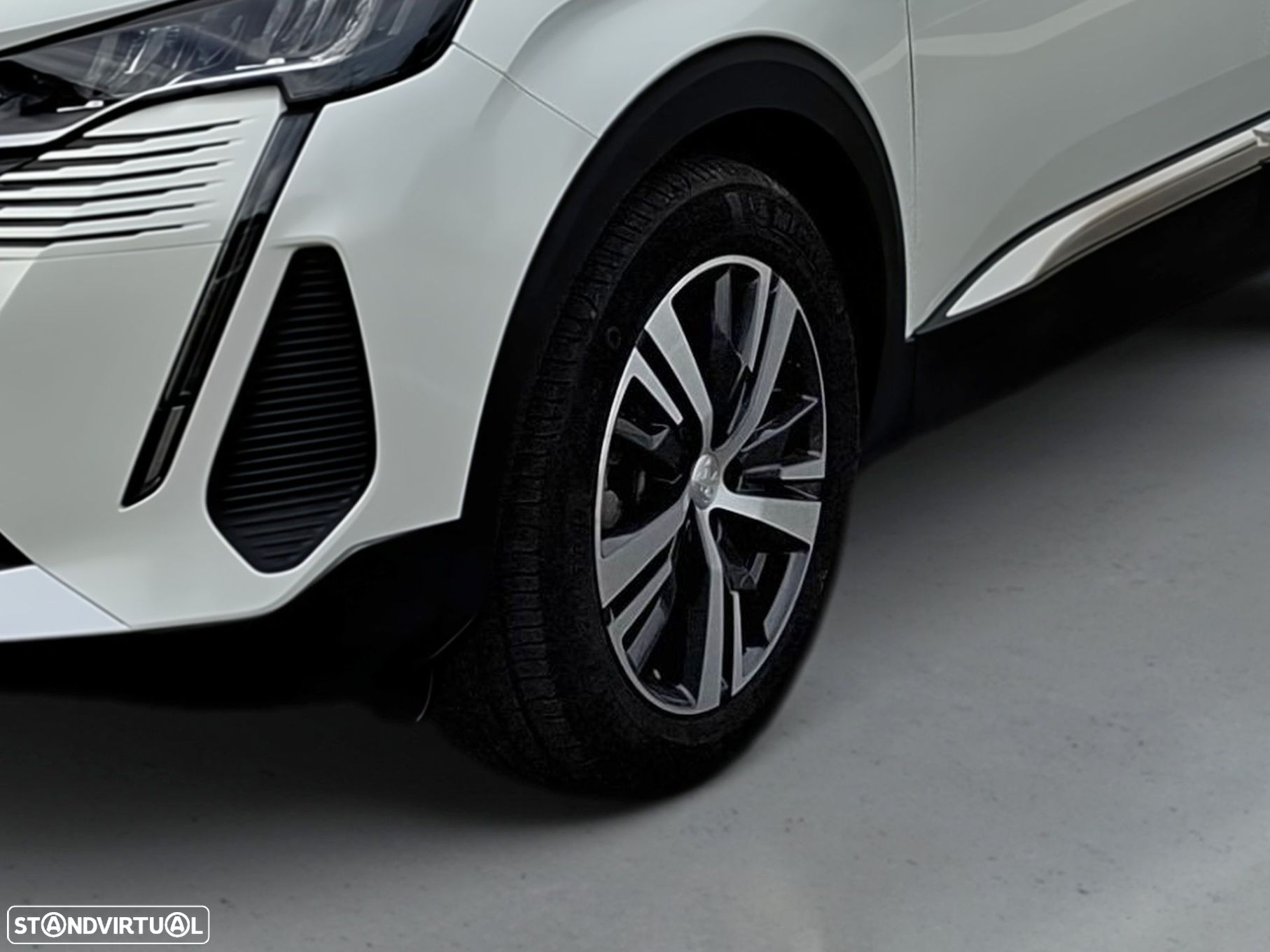 Peugeot 5008 1.2 PureTech Allure Pack EAT8 - 16