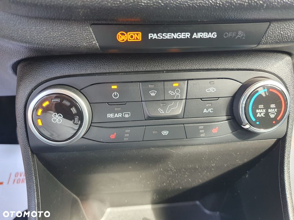 Ford Fiesta 1.0 EcoBoost S&S TITANIUM - 15