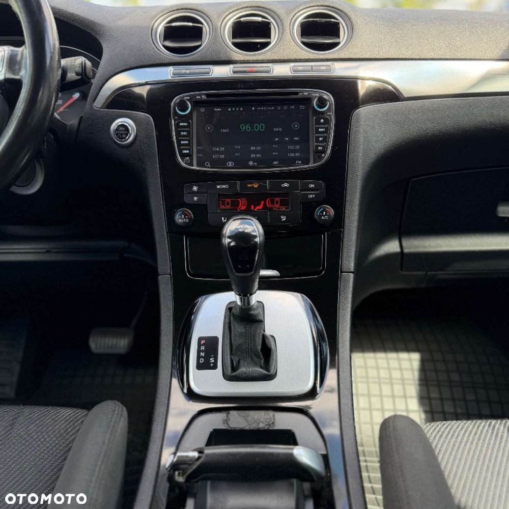 Ford S-Max - 26