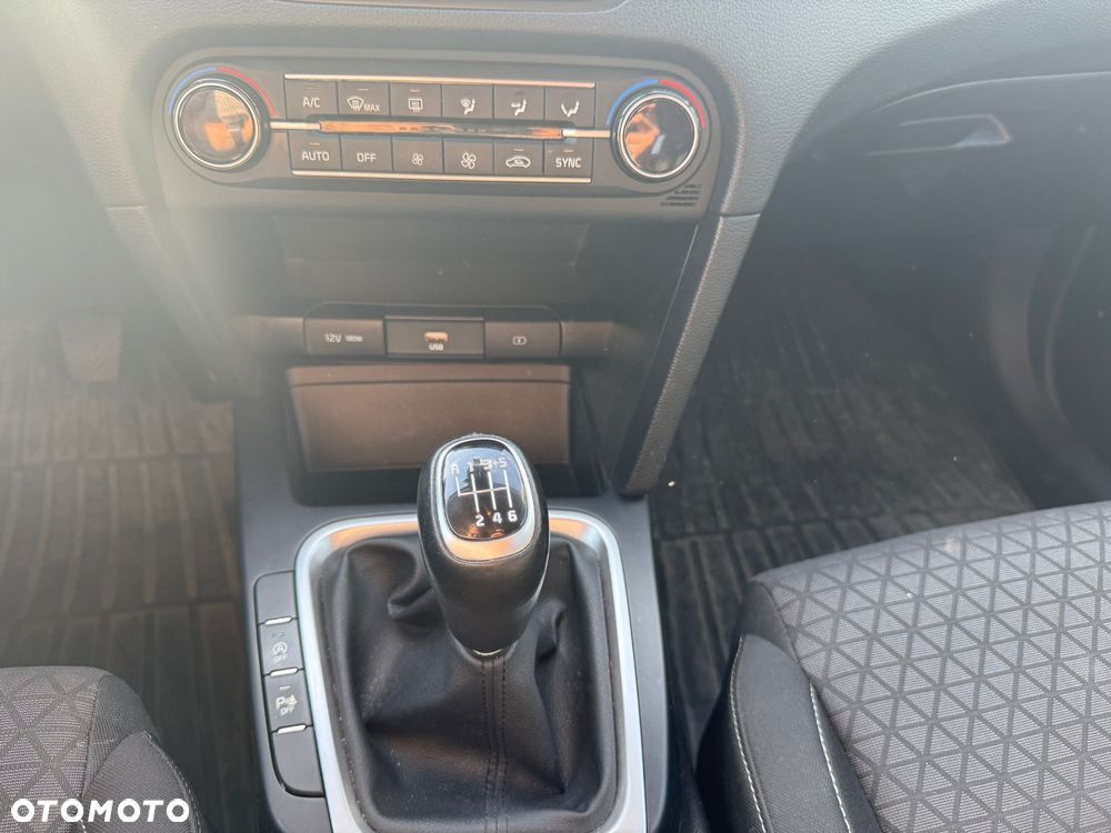 Kia XCeed - 15