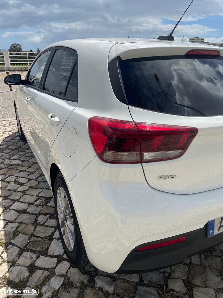 Kia Rio 1.0 T-GDi Wave - 10