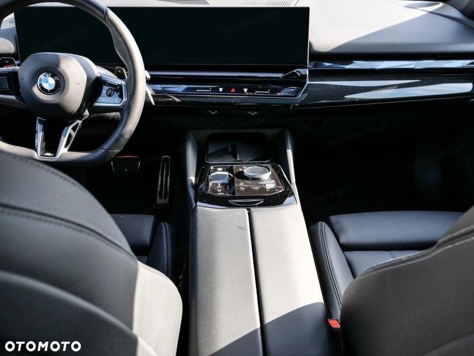 BMW Seria 5 520d xDrive mHEV M Sport - 11