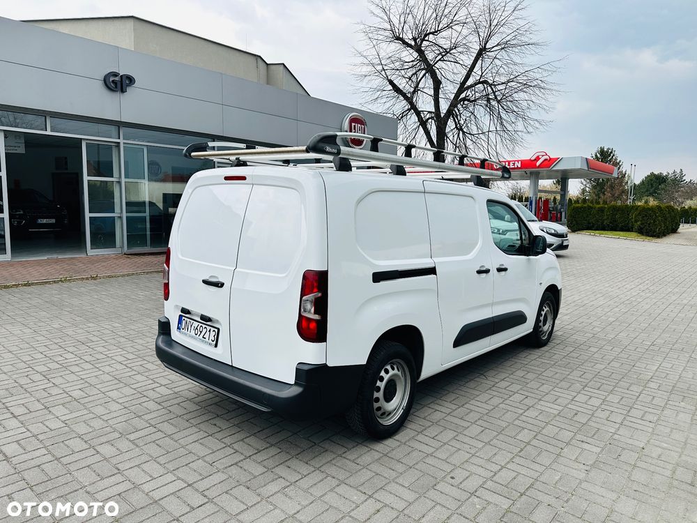 Toyota Proace City 1.5 D-4D 130KM 2,4t Active Long 130KM - 4
