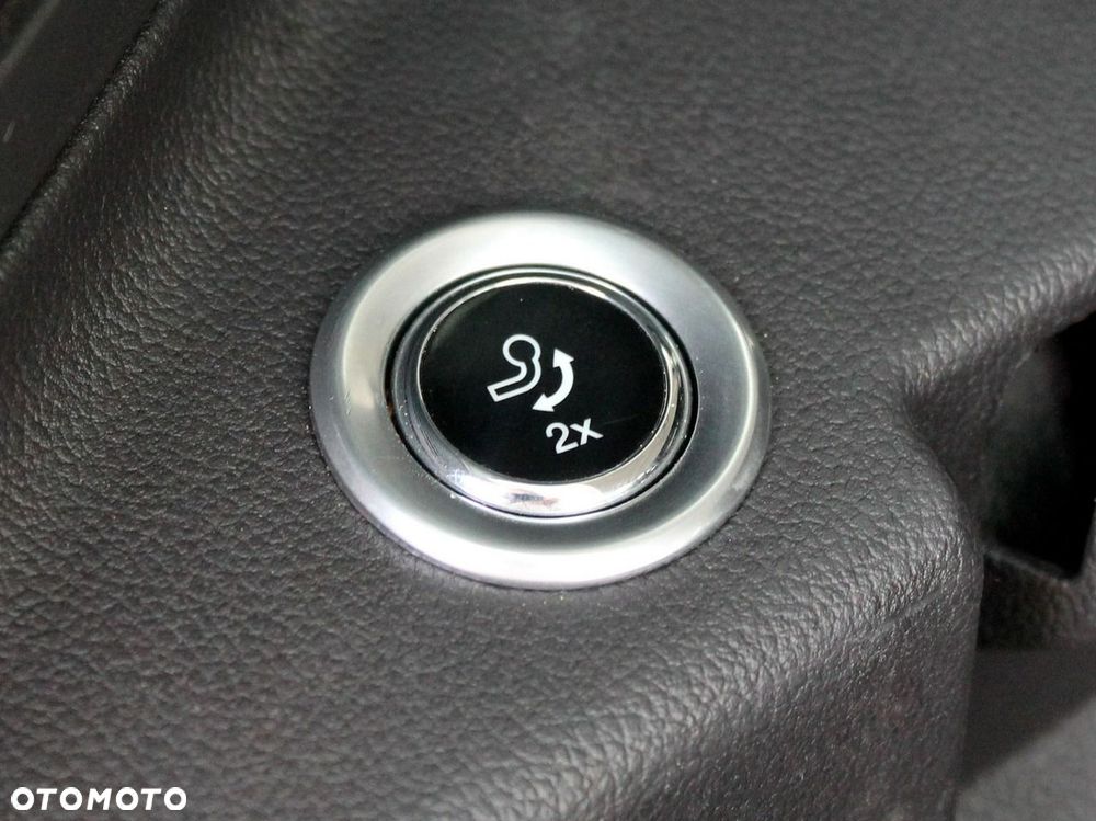 Ford Grand C-MAX - 34