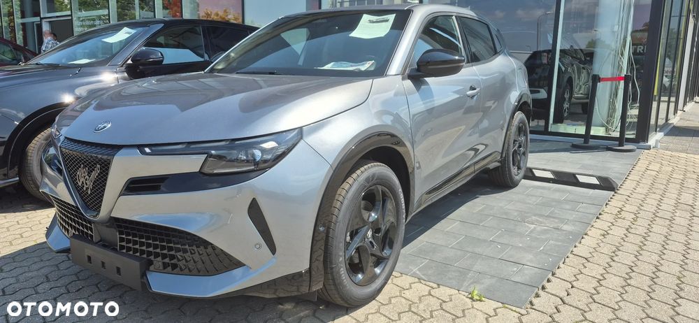 Alfa Romeo Junior 1.2 mHEV Sprint eDCT - 2
