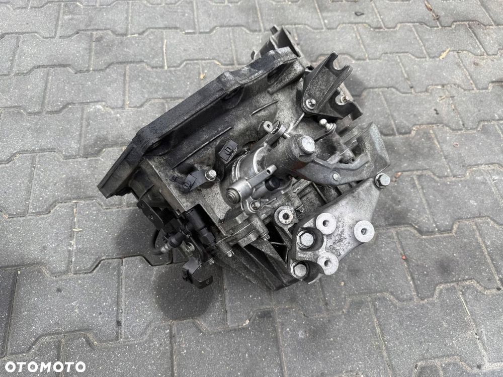 SKRZYNIA BIEGÓW 1.7 CDTI M32017D OPEL ASTRA J 2009 - 2