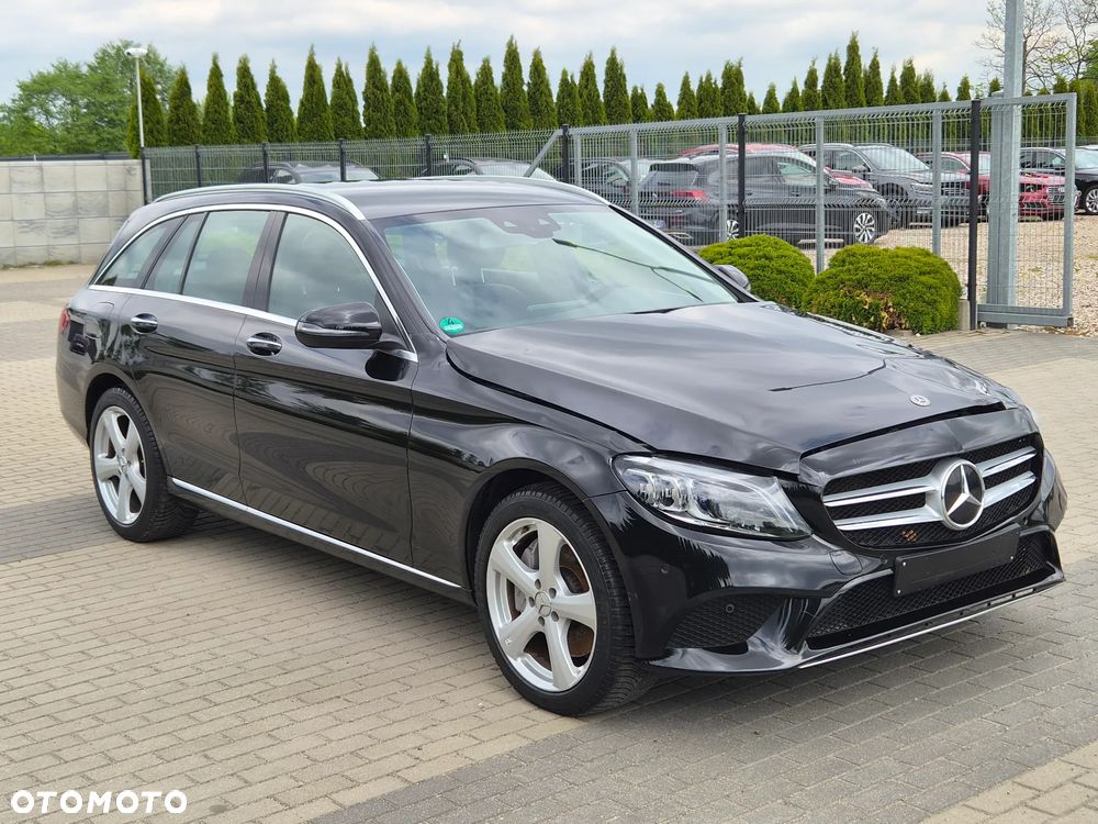 Mercedes-Benz Klasa C 300 de 9G-TRONIC Avantgarde