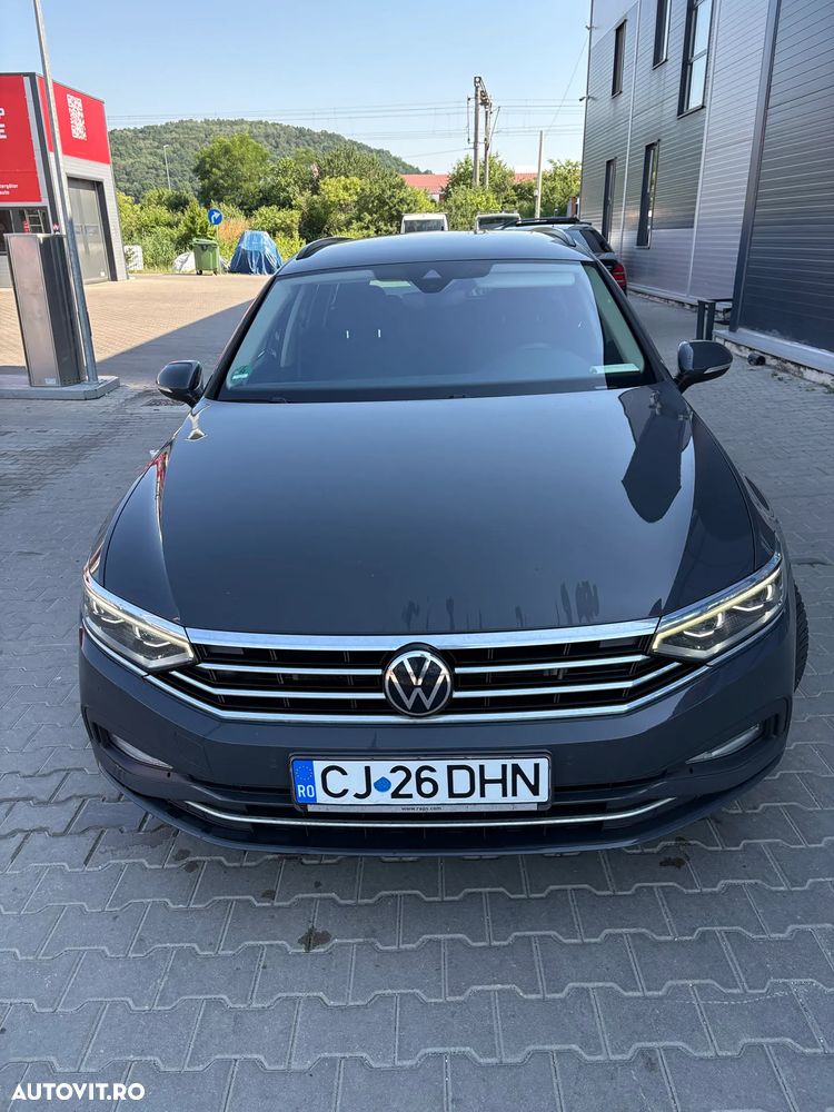 Volkswagen Passat 2.0 TDI DSG Comfortline - 4
