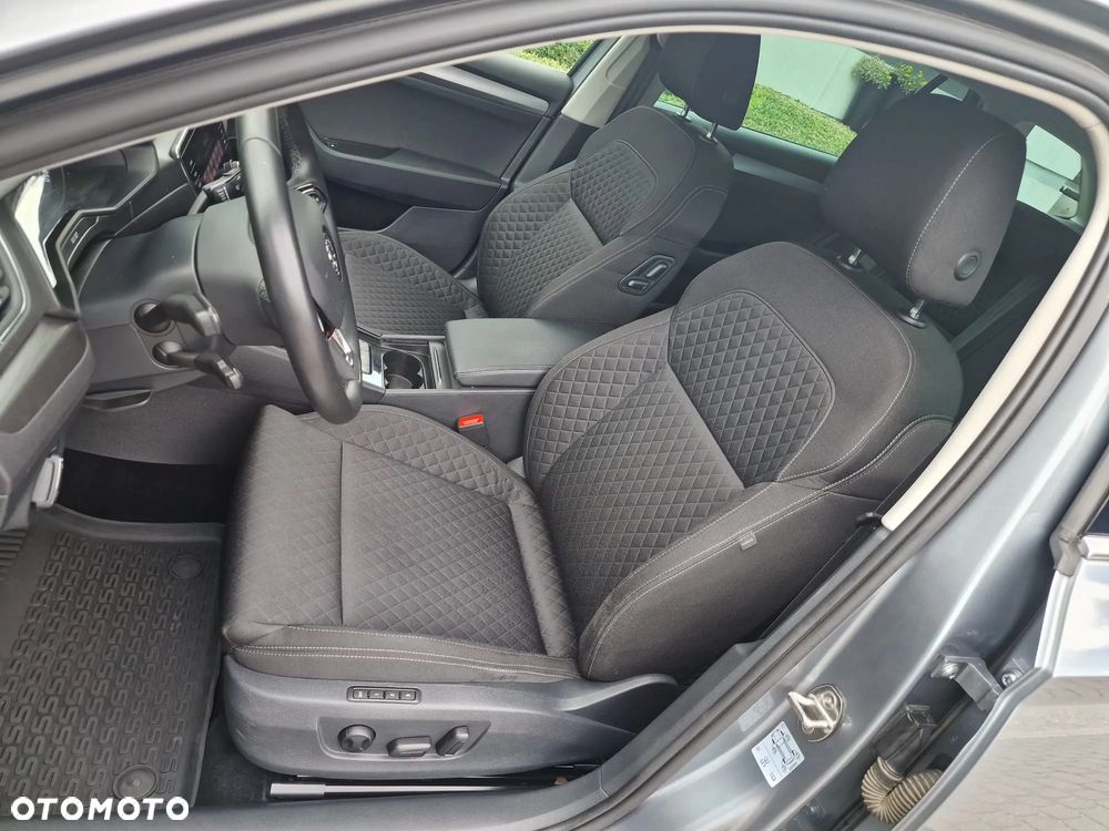 Skoda Superb 2.0 TDI Active DSG - 21