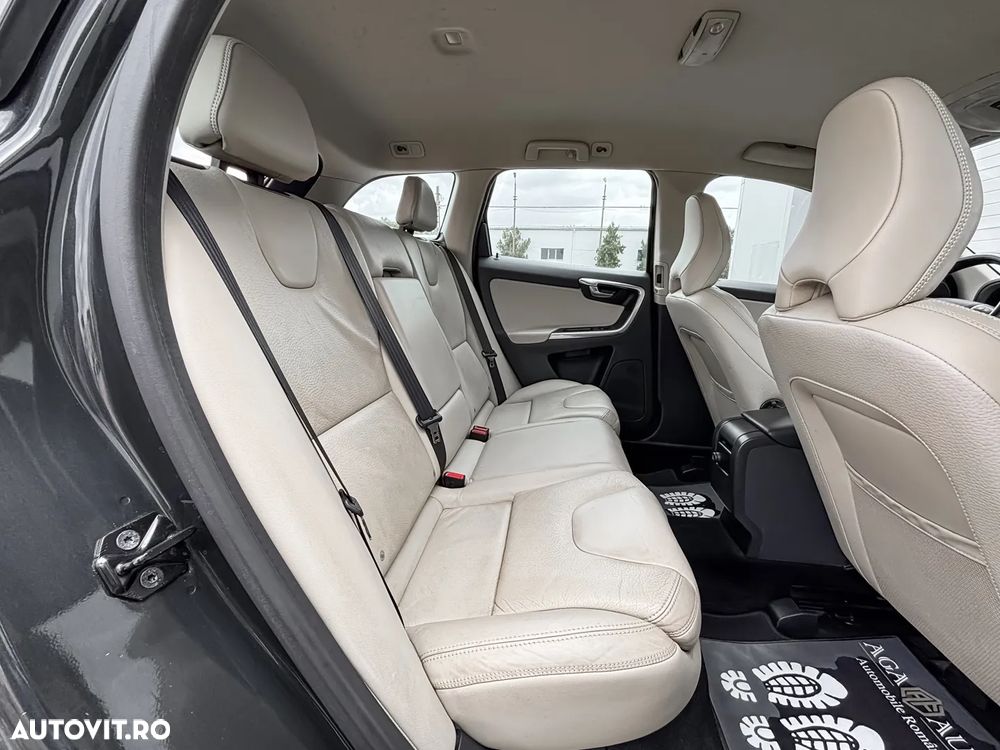 Volvo XC 60 - 10