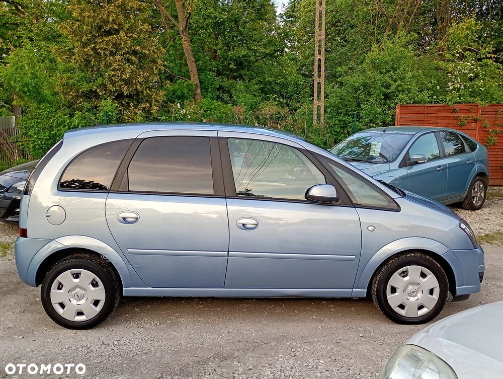 Opel Meriva 1.8 16V Cosmo Easytronic - 14