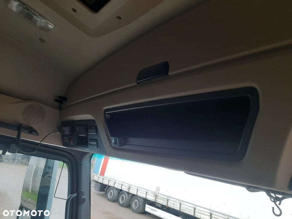 Mercedes-Benz ACTROS - 6