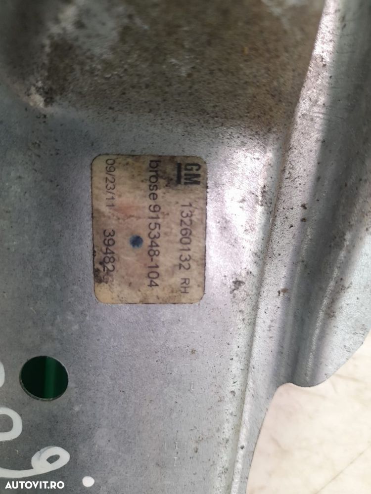 Macara dreapta spate 13260132 Opel Astra J [2009 - 2012] 1.7 cdti A17 - 2