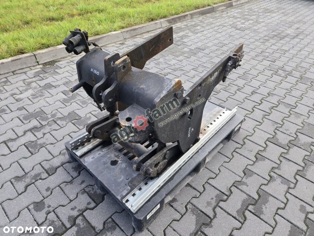 TUZ, przedni podnośnik, John Deere 5080M - 1