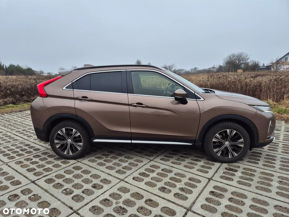 Mitsubishi Eclipse Cross 1.5 T GPF Intense Pro CVT 4WD - 3