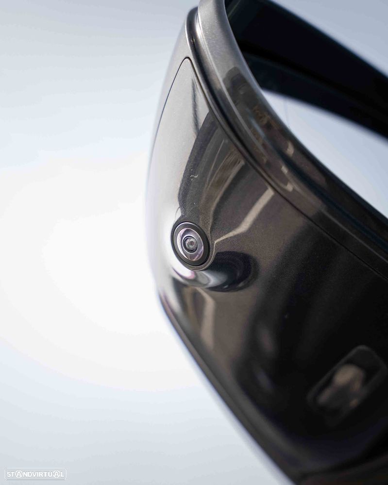 Porsche Taycan Cross Turismo 4S - 35