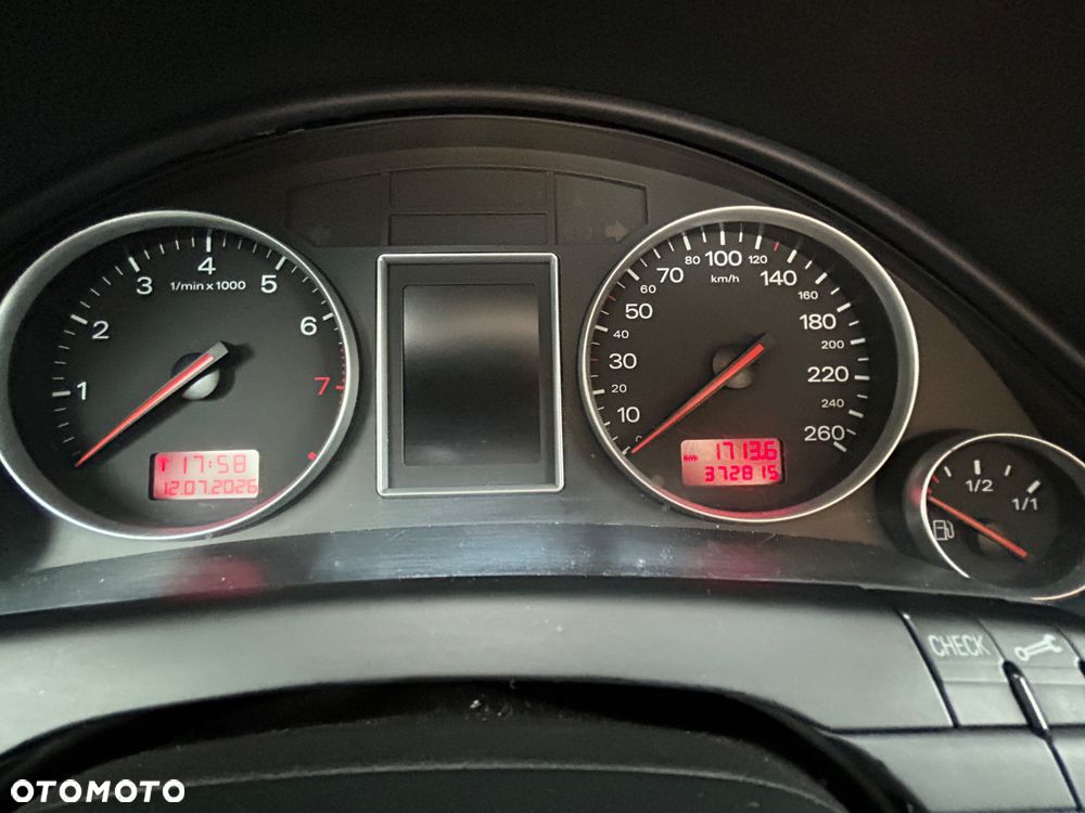 Audi A4 Avant 1.8 T multitronic - 15