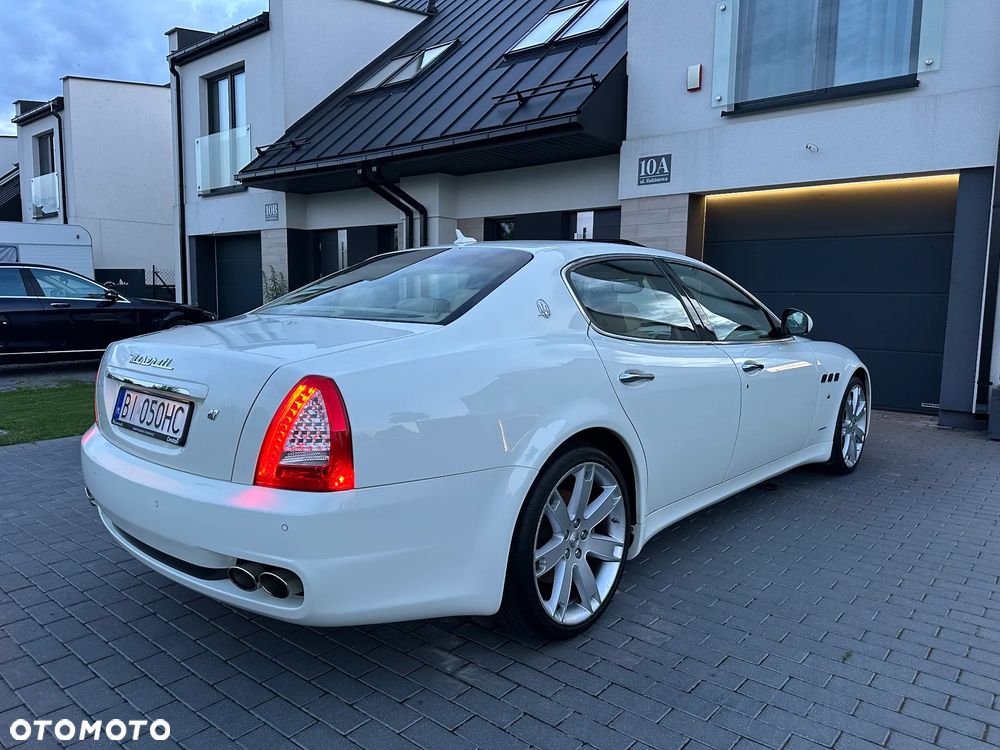 Maserati Quattroporte S - 4