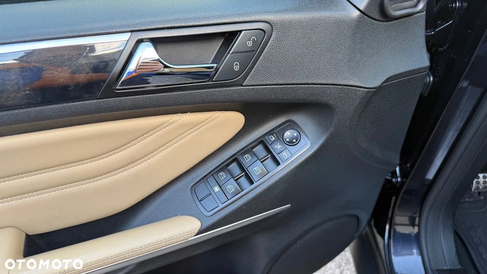 Mercedes-Benz ML 350 CDI 4Matic 7G-TRONIC DPF Grand Edition - 18