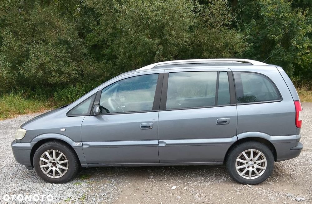 Opel Zafira 1.6 - 5