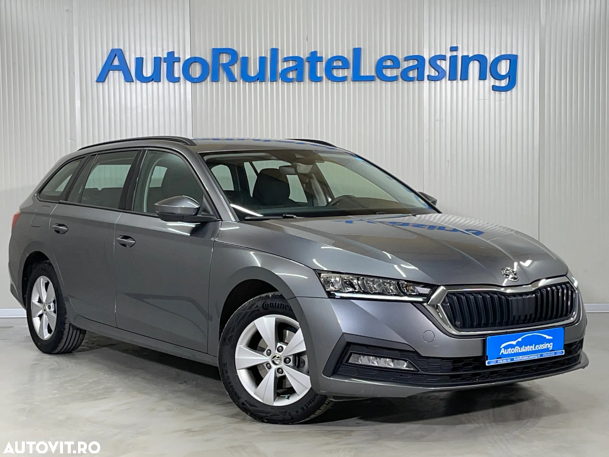 Skoda Octavia Combi 2.0 TDI DSG Style - 2