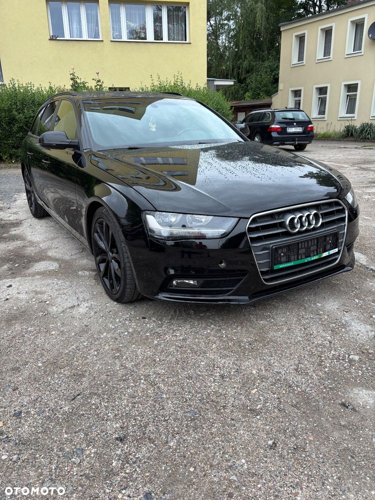 Audi A4 Avant 2.0 TDI DPF clean diesel multitronic Attraction - 11