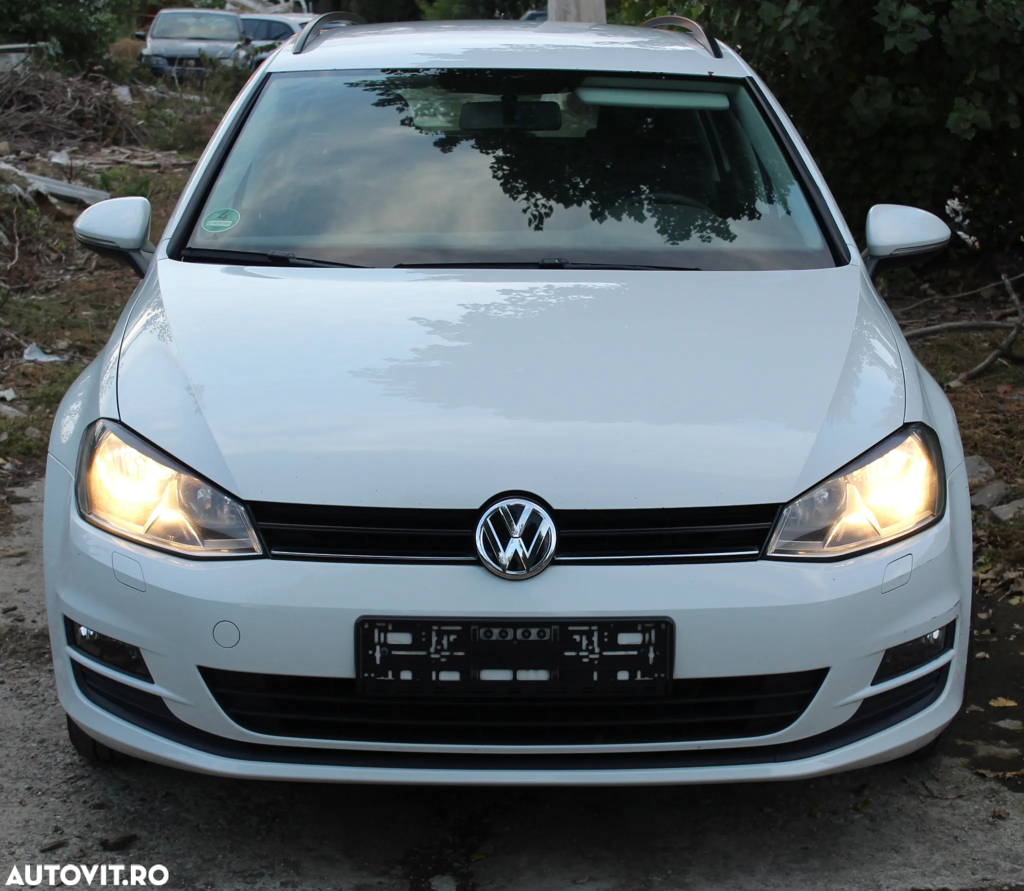 Volkswagen Golf 1.6 TDI DPF Trendline - 17