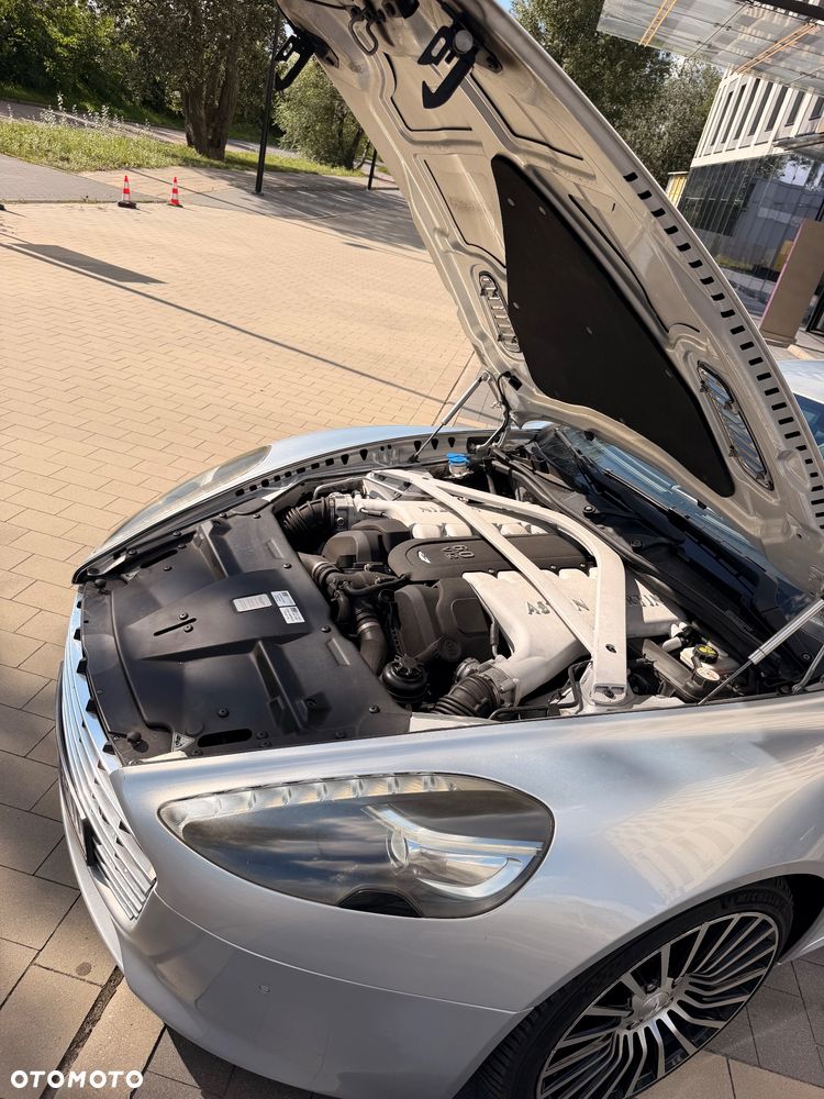 Aston Martin Rapide - 20