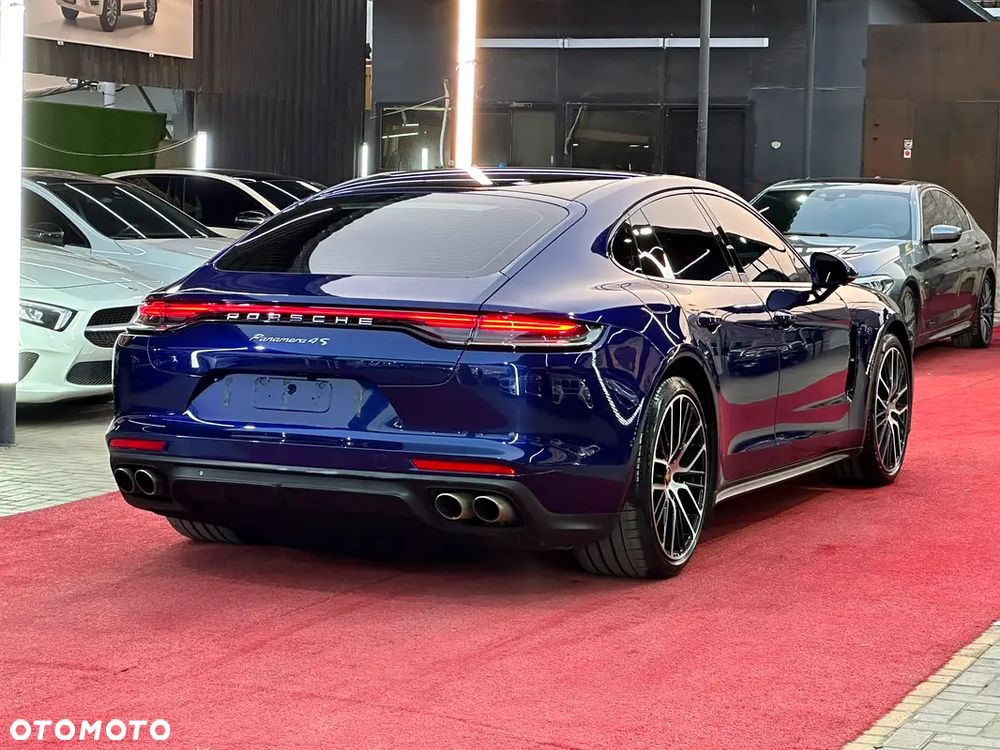 Porsche Panamera 4S - 2