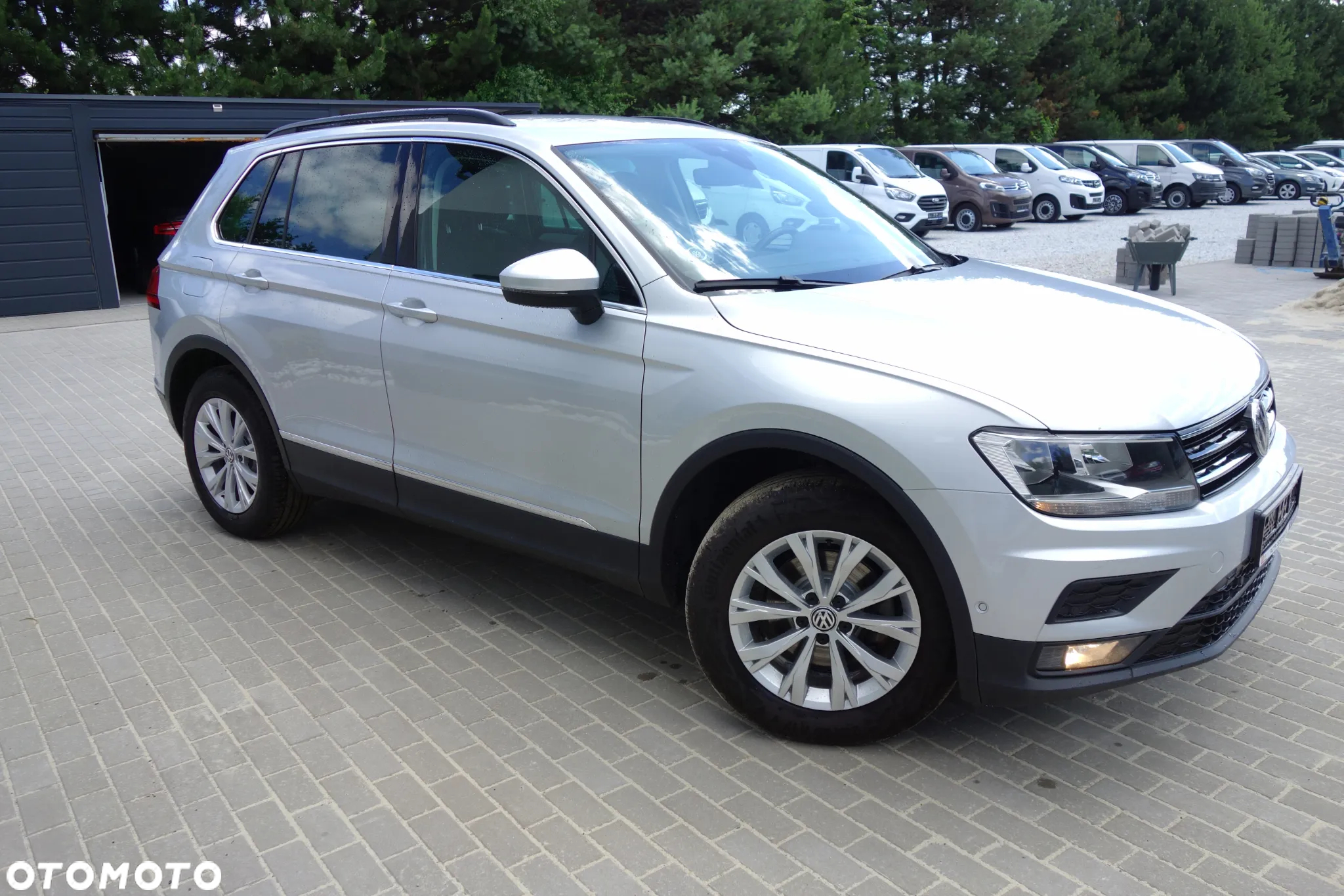 Volkswagen Tiguan - 17