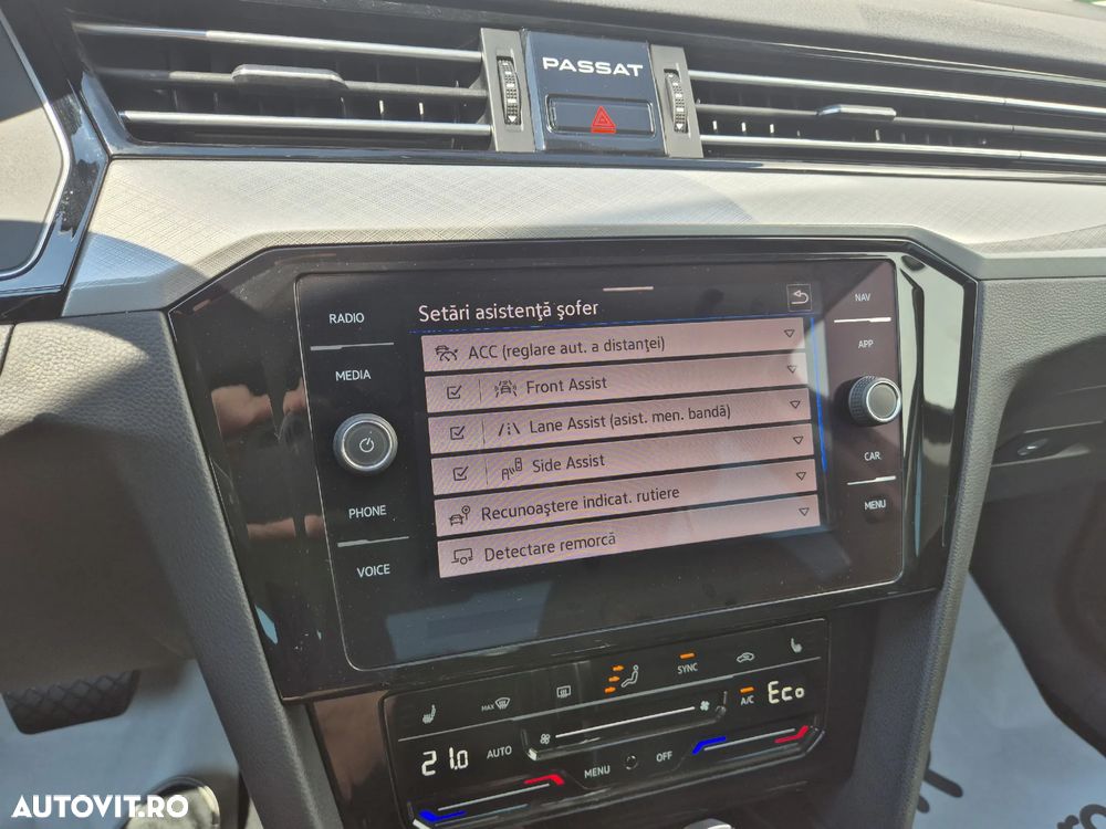 Volkswagen Passat - 25