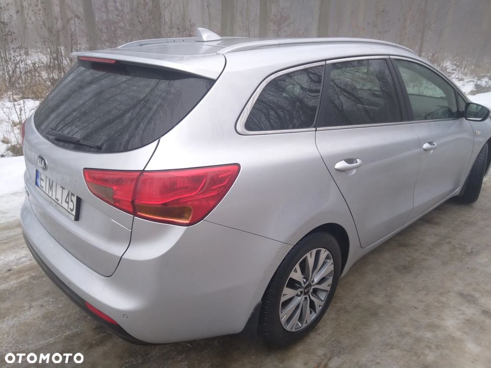 Kia Ceed 1.6 GDI Smart Plus - 1