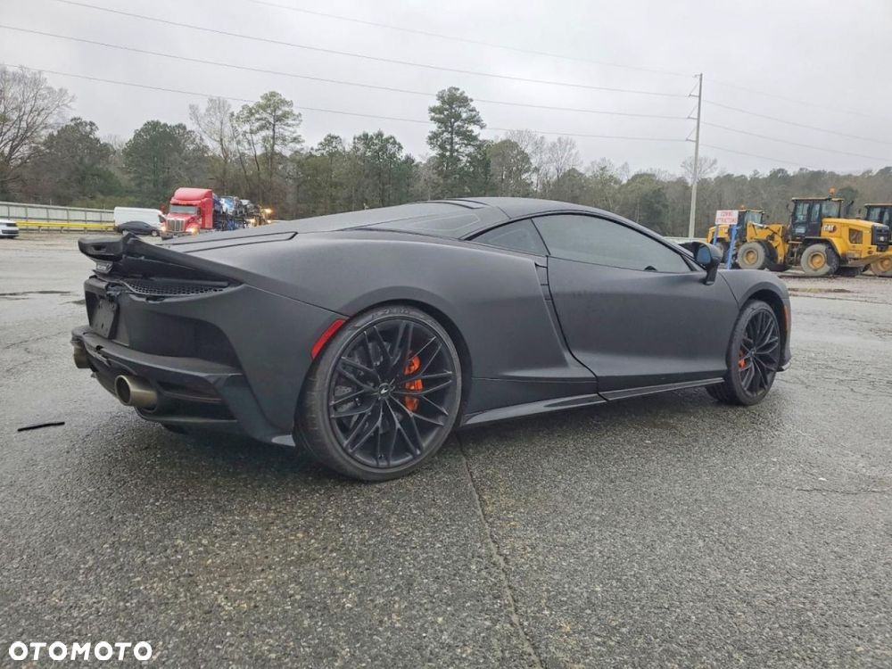 McLaren GT - 3