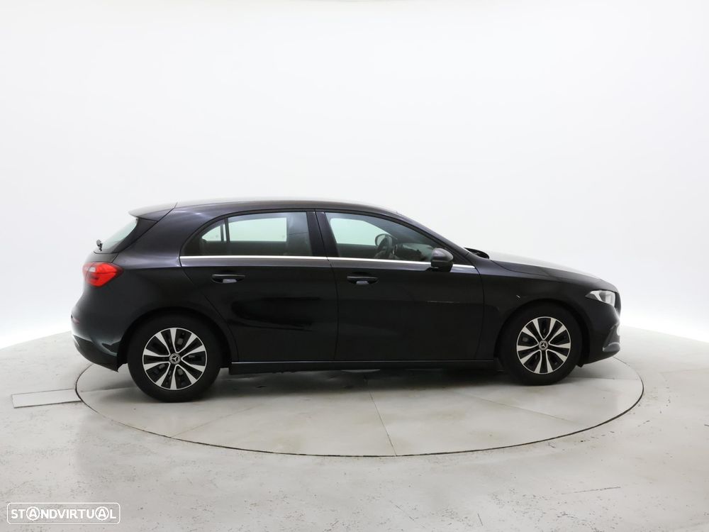 Mercedes-Benz A 180 d Style Plus - 8