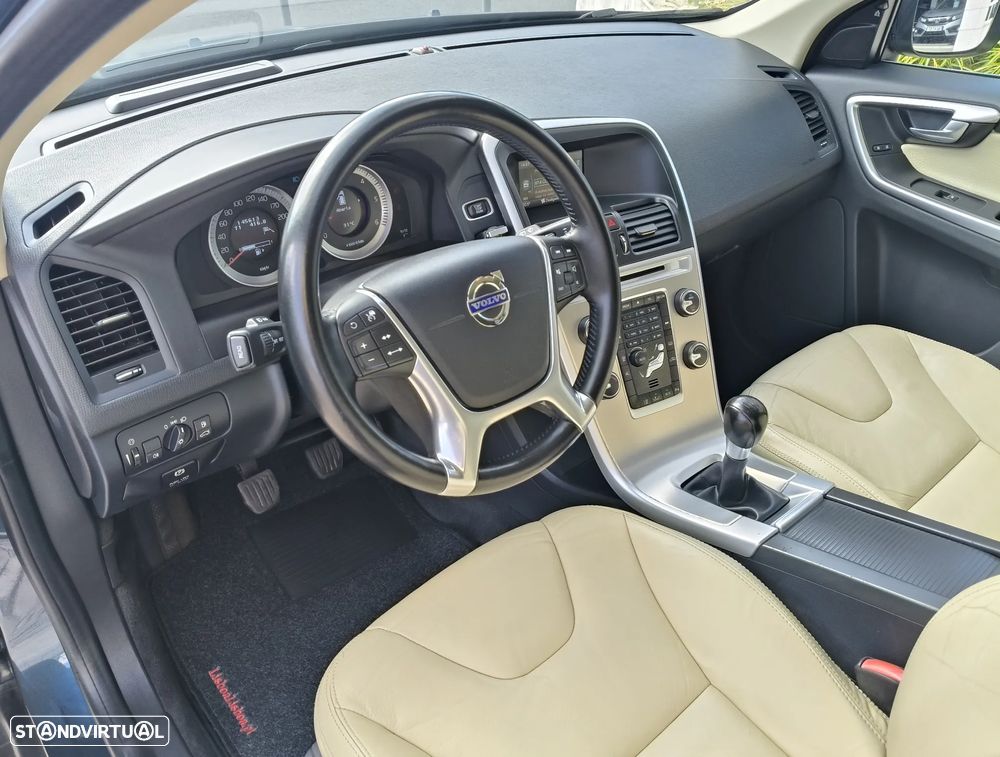 Volvo XC 60 2.0 D3 Drive Momentum - 13
