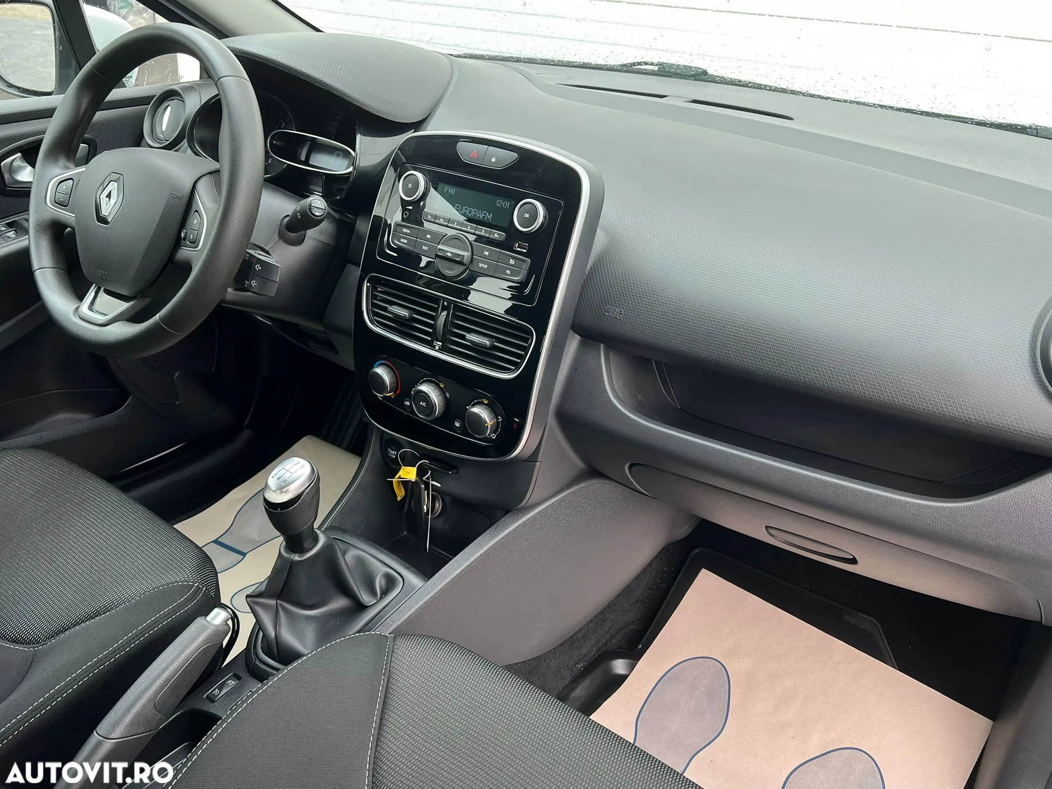Renault Clio Estate TCe Life Evo - 8