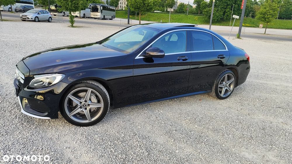 Mercedes-Benz Klasa C 200 4-Matic 9G-TRONIC - 11